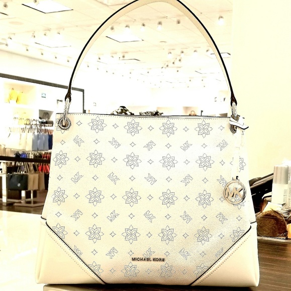 MK NICOLE LG SHOULDER BAG & FUR POM POM keychain - Picture 4 of 6